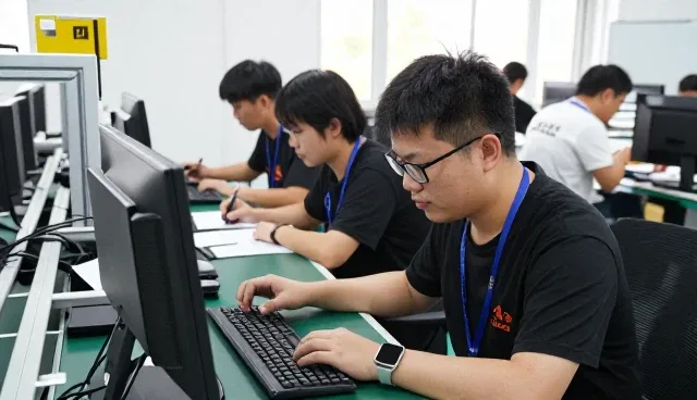 技术开发帮助客户实现技术外包等目标